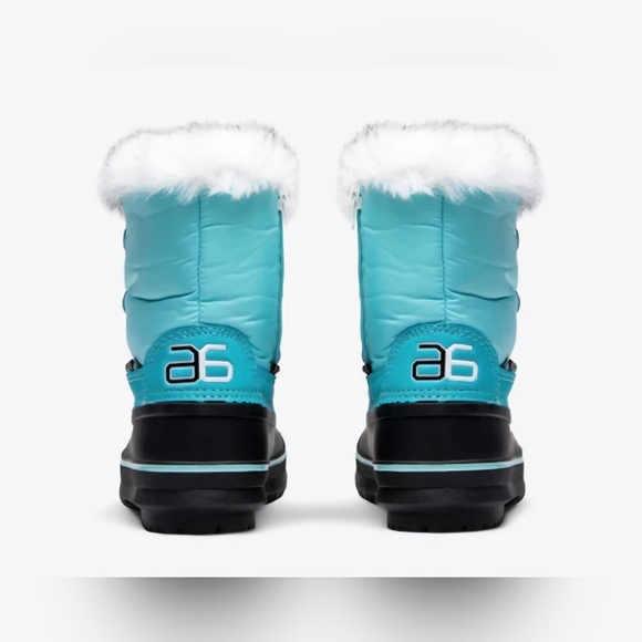 Arctix Kids Boots in Aqua and Black #1107 - Picture 9 of 11